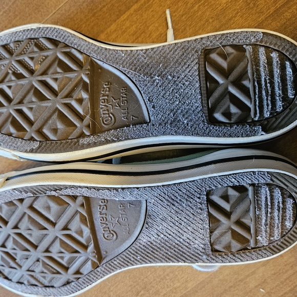 Converse ALL- Star women's size 9  mens 7 - Picture 2 of 5